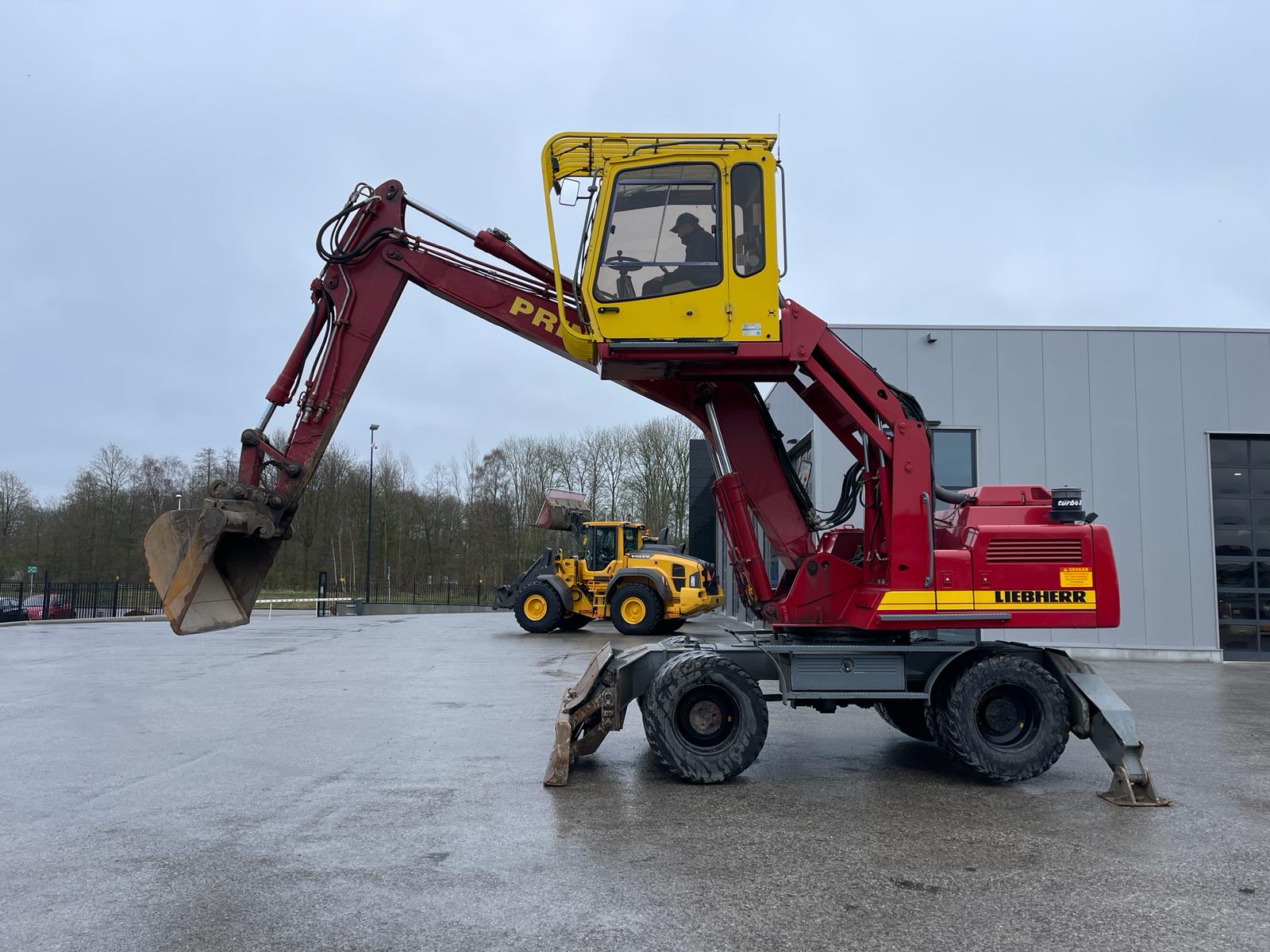 Liebherr A904 Litronic 2002