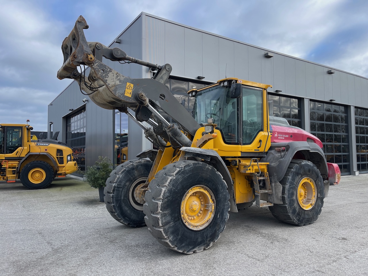 Volvo L110H NL machine 2014