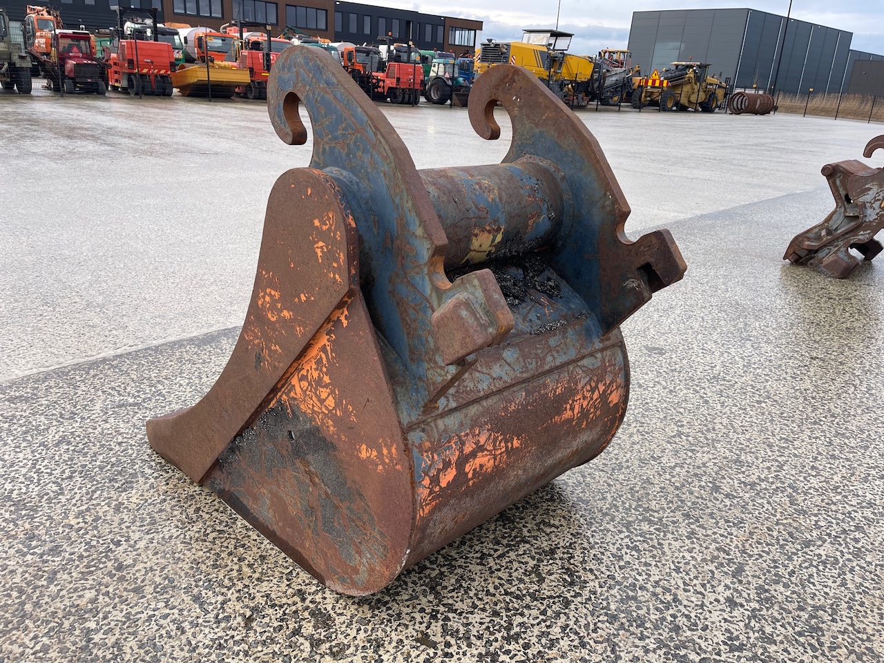 Dieplepelbak 80cm CW30 aansluiting 